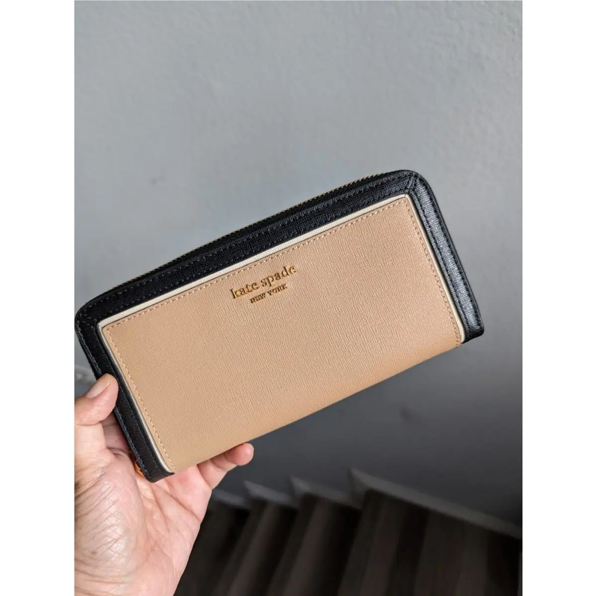 Kate Spade Morgan Colorblocked Zip-around Continental Wallet Cafe Mocha