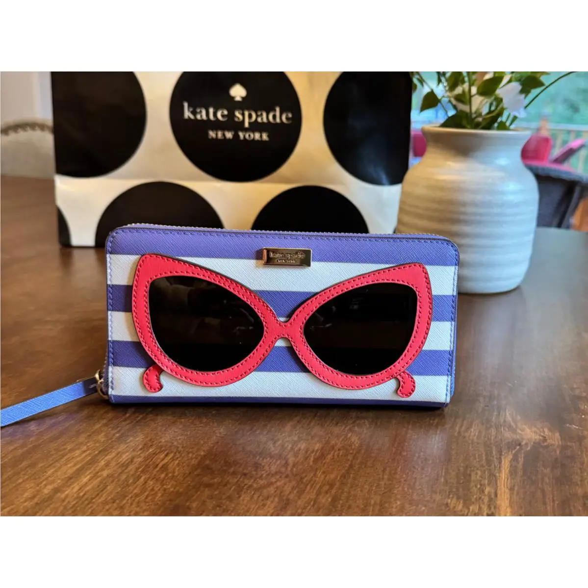 Kate Spade Make a Splash Neda Wallet Striped Sunglasses Multi Pocket Clutch