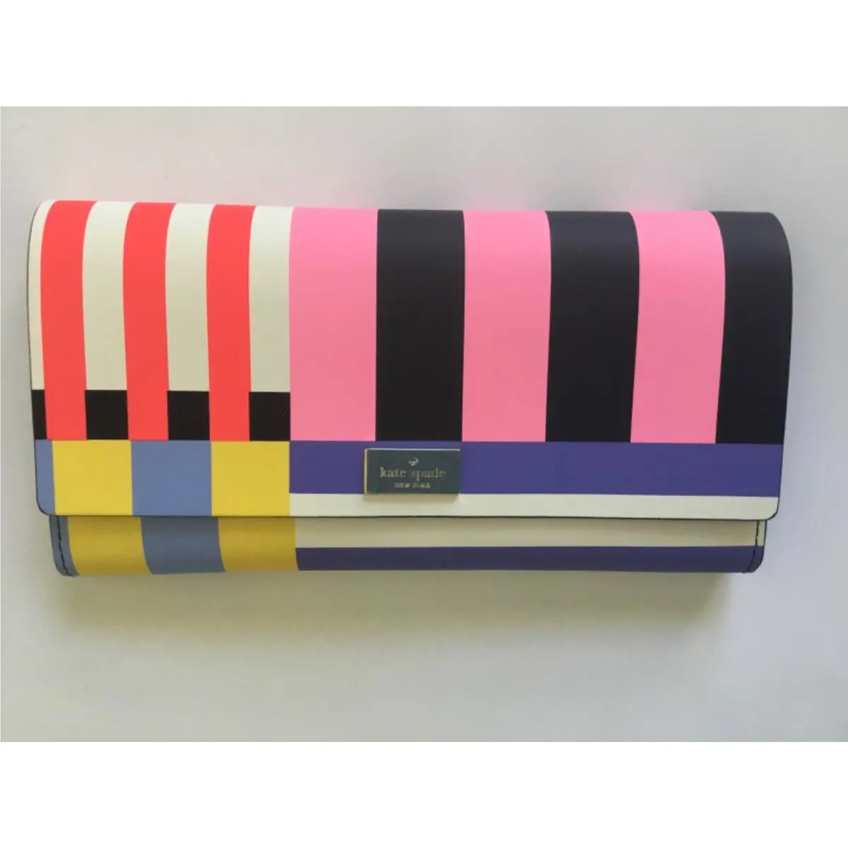 Kate Spade New York Wallet Arbour Hill Printed Flagstripe WLRU2772