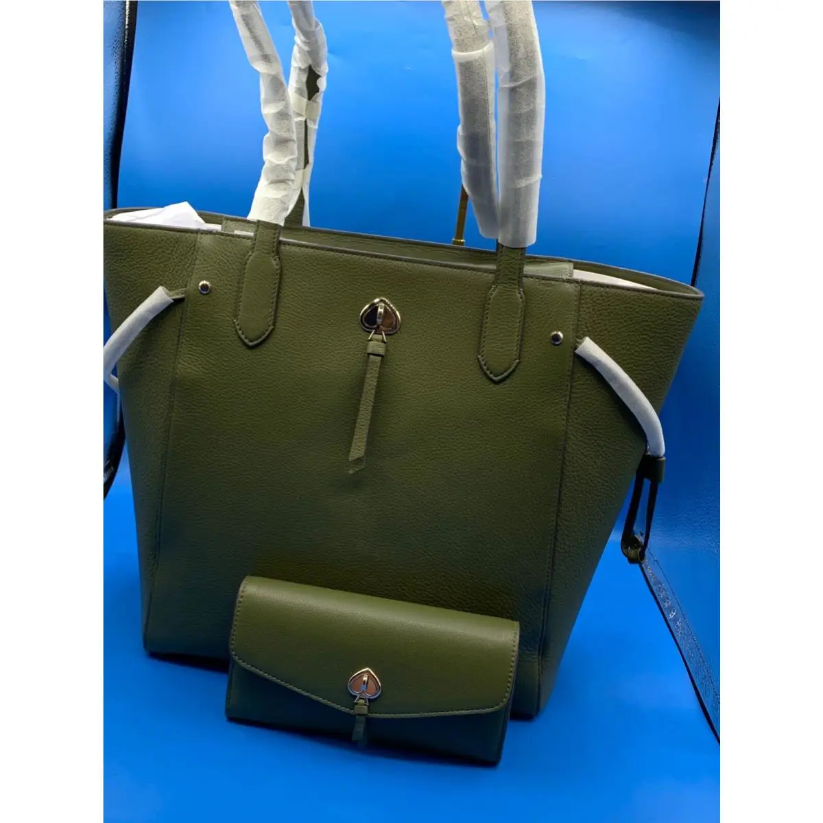 Beautiful Green Leather Kate Spade Handbag with Matching Wallet
