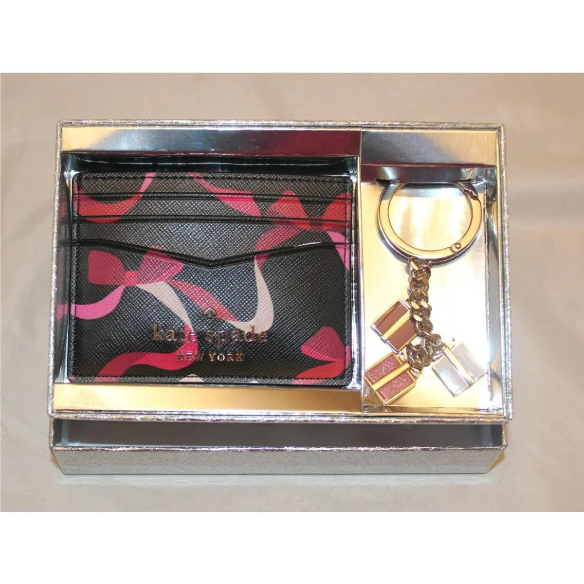 Kate Spade New York Staci Printed Ribbon Card Case Presents Key Fob Gift Set