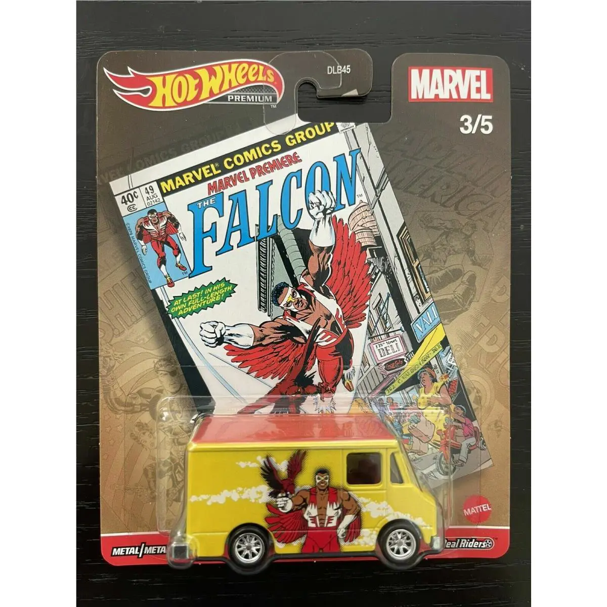 Hot Wheels 2021 Pop Culture L Marvel Comics - Pick and Choose DLB45-946L Falcon Combat Medic (3/5)