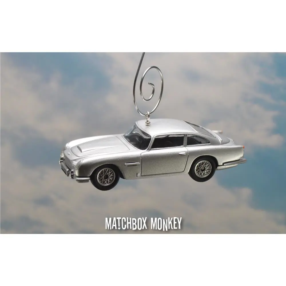 James Bond 007 Aston Martin Moonraker DB5 Esprit Vantage Christmas Ornament Aston Martin DB5