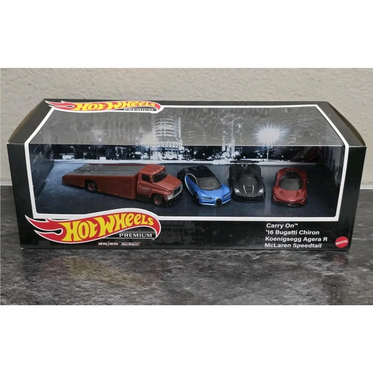 Hot Wheels Premium Carry On Bugatti Chiron Koenigsegg Agera Mclaren Box Set