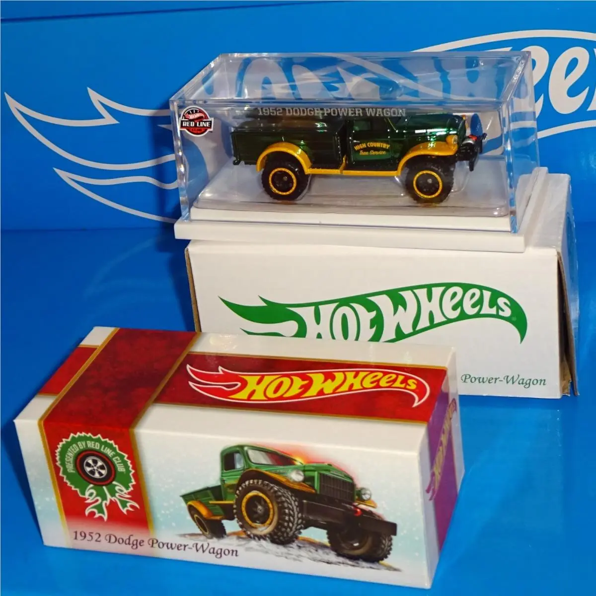 Hot Wheels 2023 Red Line Club Rlc Holiday Car 1952 Dodge Power Wagon w/ Case