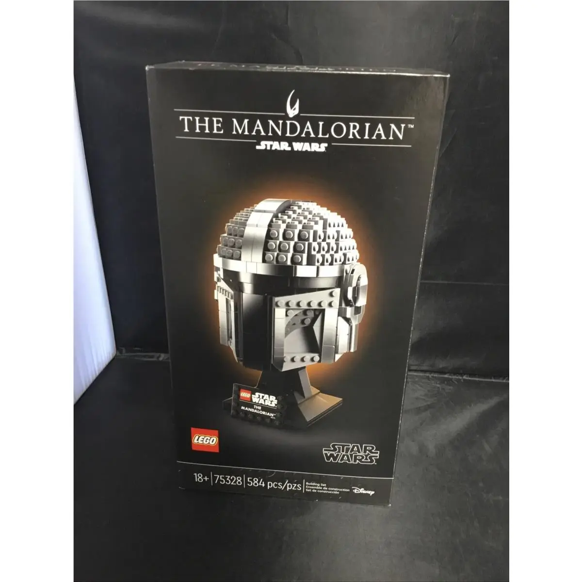 Lego Star Wars The Mandalorian Helmet Building Set 75328 584 Piece