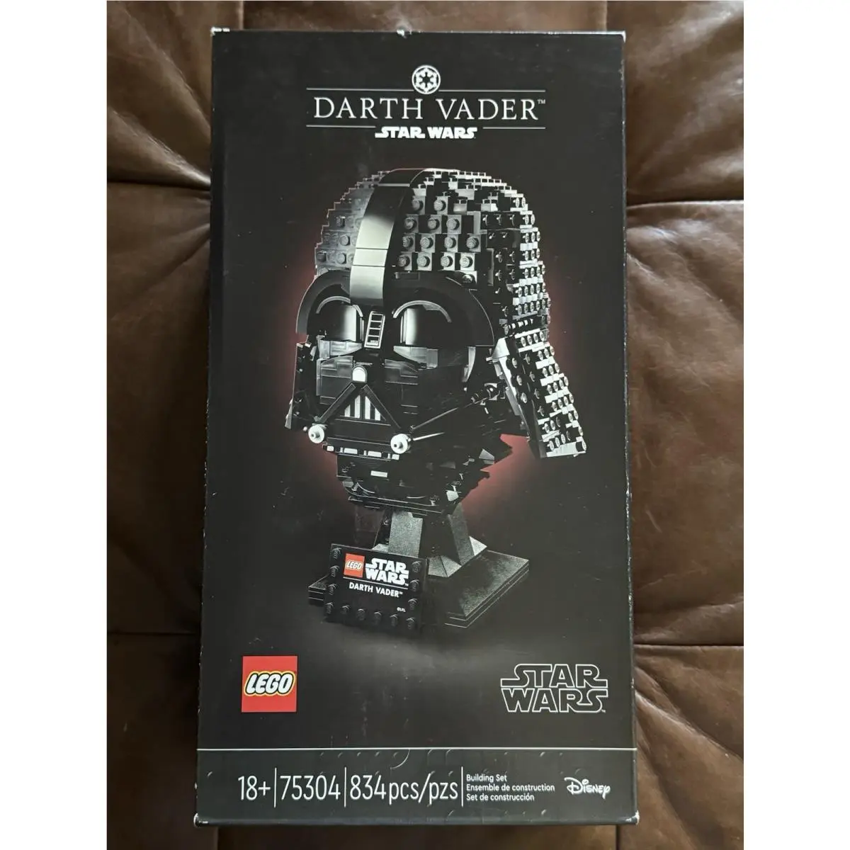 Lego Star Wars: Darth Vader Helmet 75304 - Retired