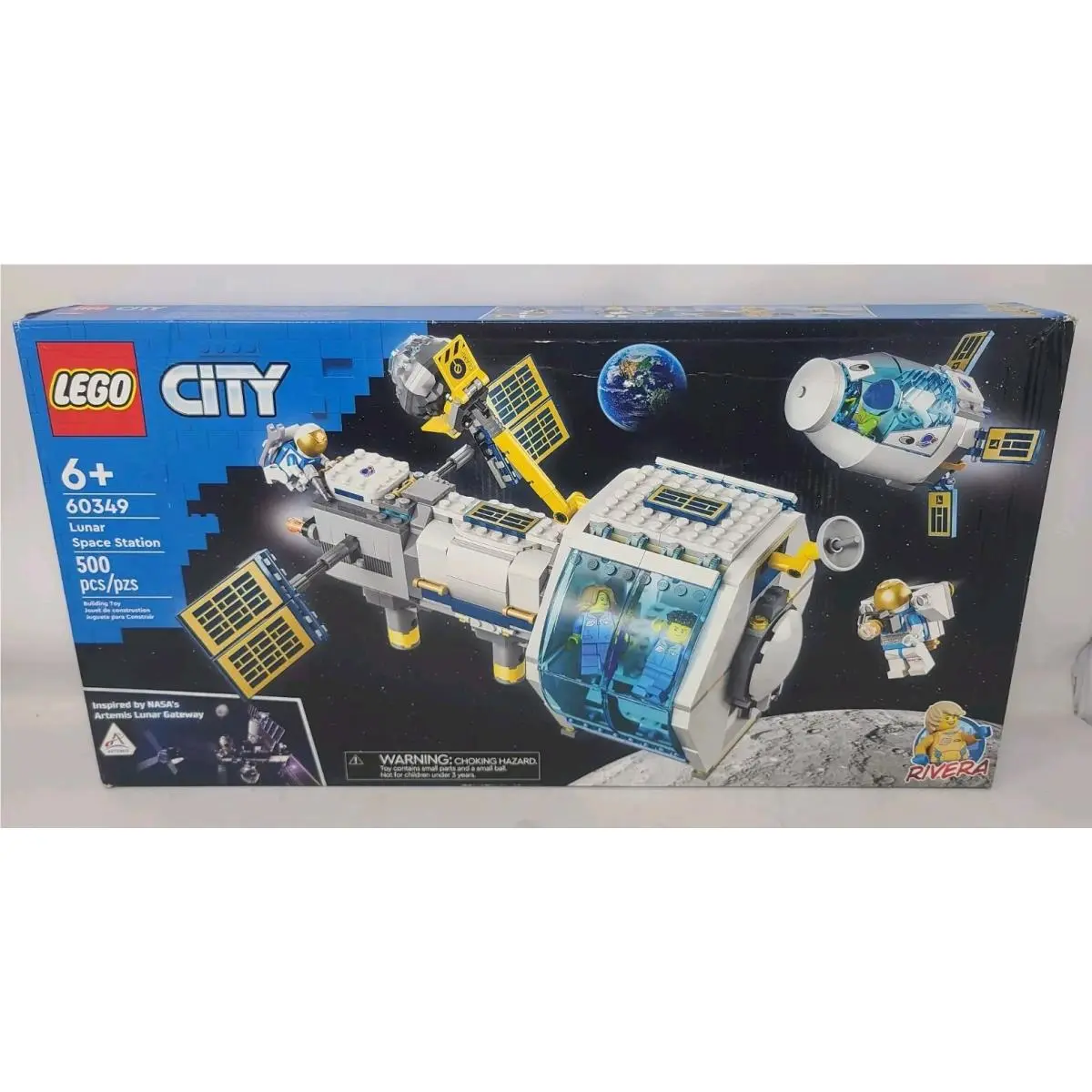 Lego City 60349 Lunar Space Station. New