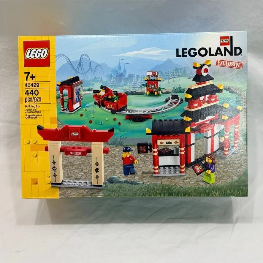 Lego Promotional: Ninjago World 40429 /