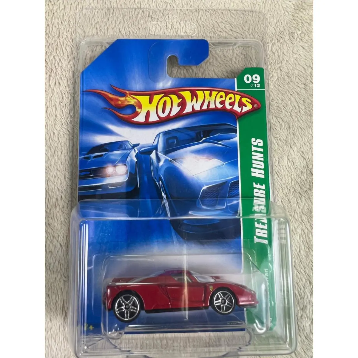 Hot Wheels Treasure Hunts Enzo Ferrari Red Seats W/case HW16 - Red