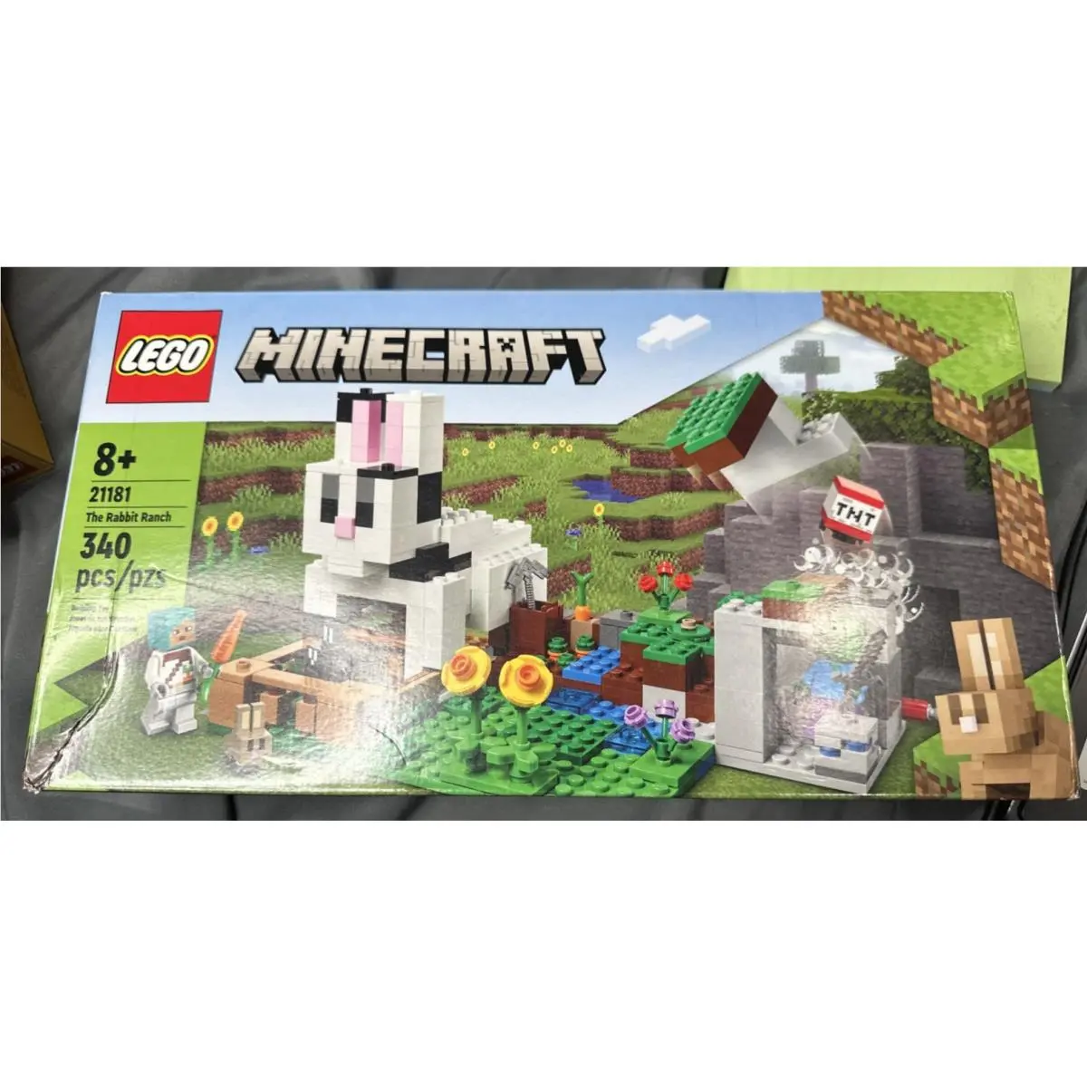 Lego Minecraft The Rabbit Ranch Building Set 21181 340 Pieces Retired