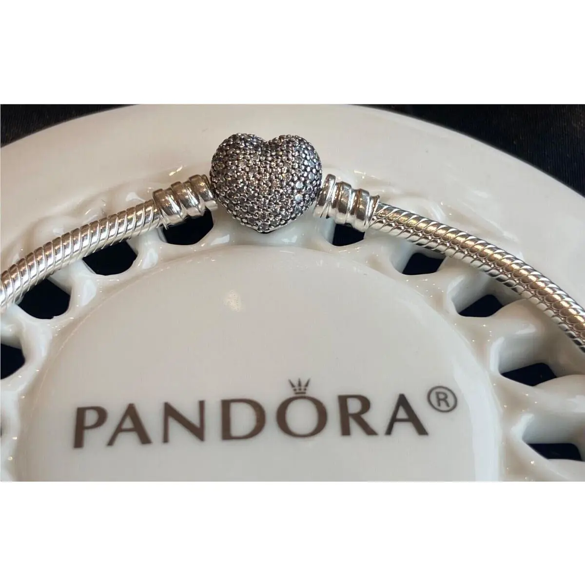 Pandora Moments Pavé Heart Clasp Bracelet 590727CZ