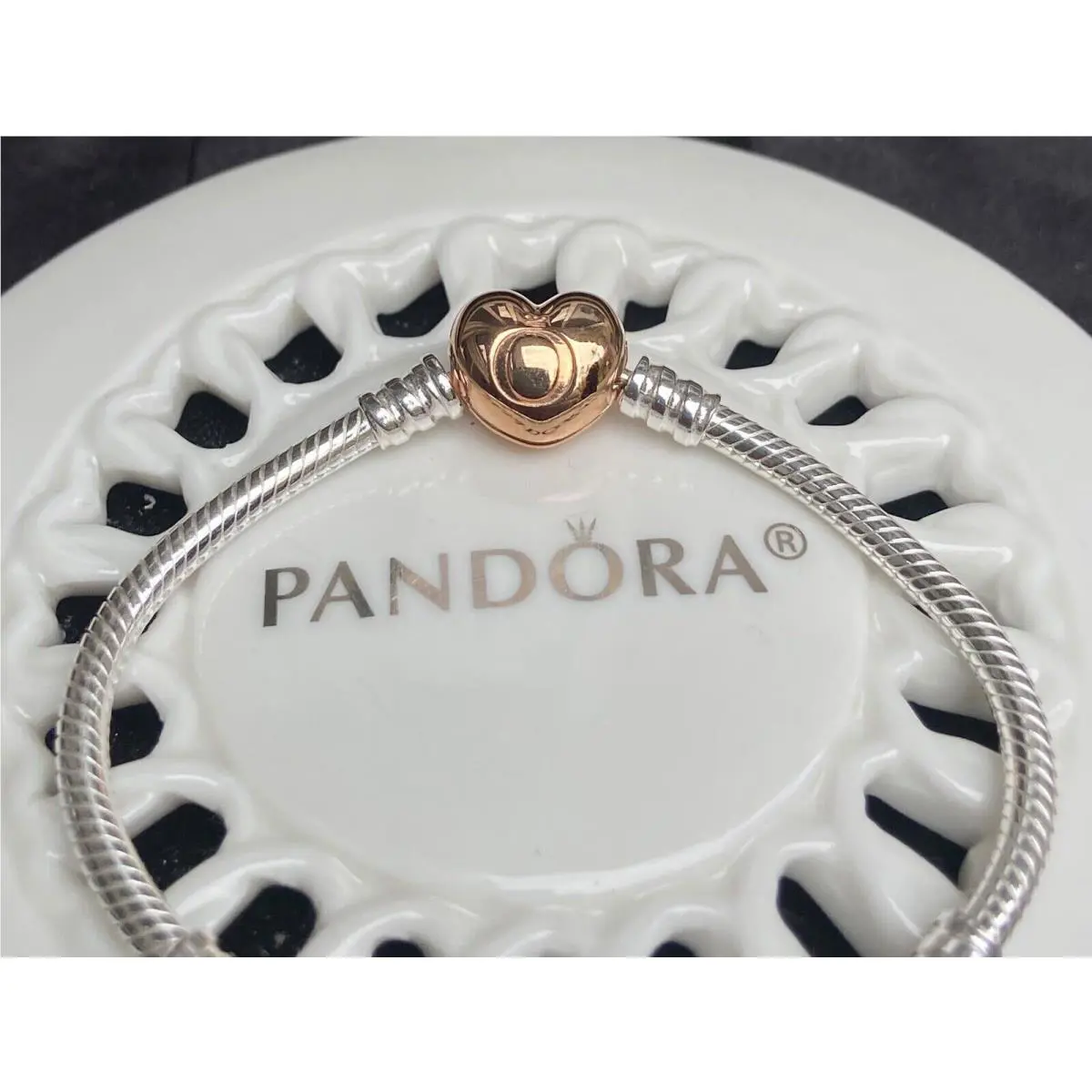Pandora Moments Heart Clasp Snake Chain Bracelet 580719
