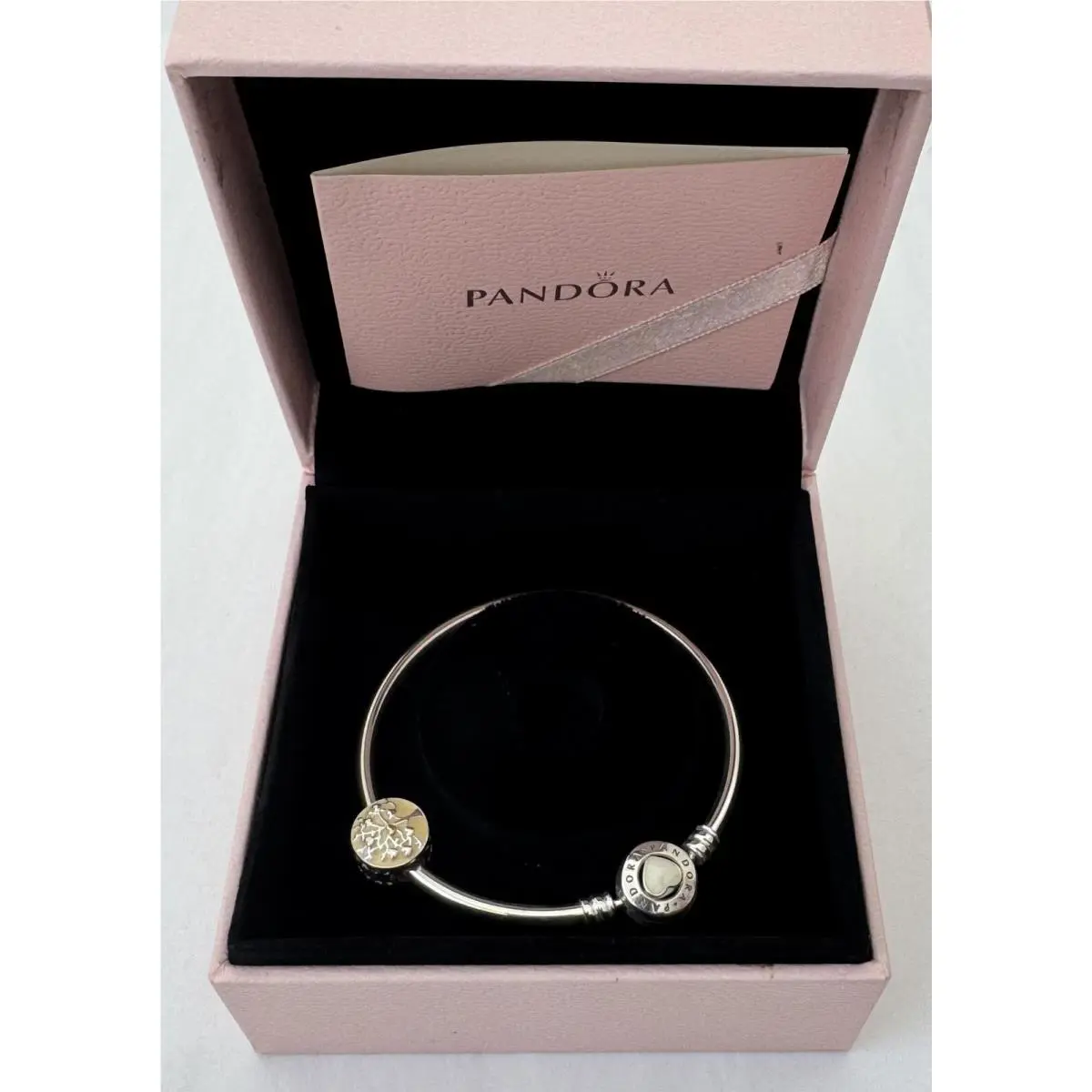Pandora Tree Of Hearts Bangle Gift Set B800516