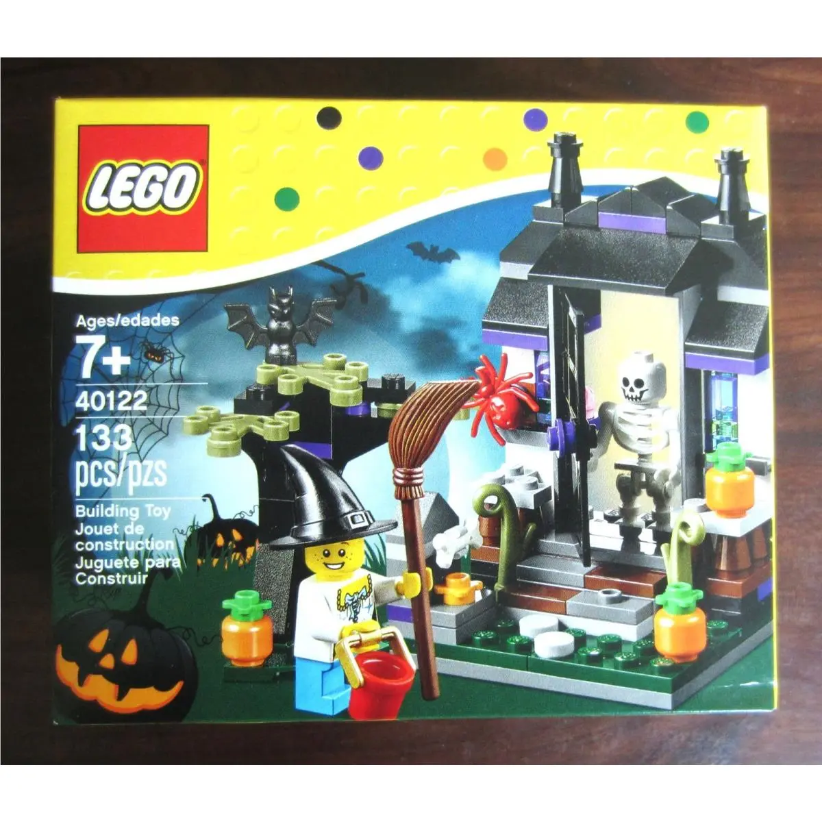 Lego 40122 Seasonal Trick or Treat Halloween Set Spooky Retired Nisb