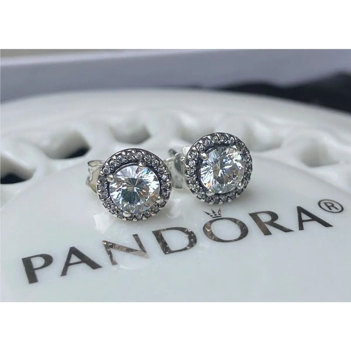 Pandora Round Sparkle Stud Earrings 296272CZ