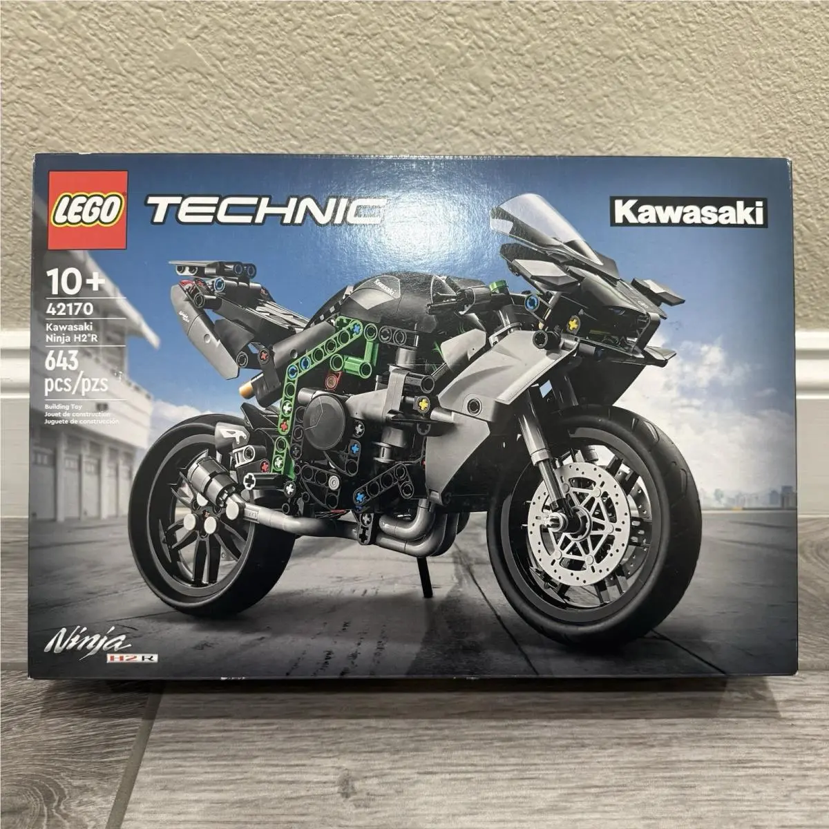 Lego Technic: Kawasaki Ninja H2R Motorcycle 42170