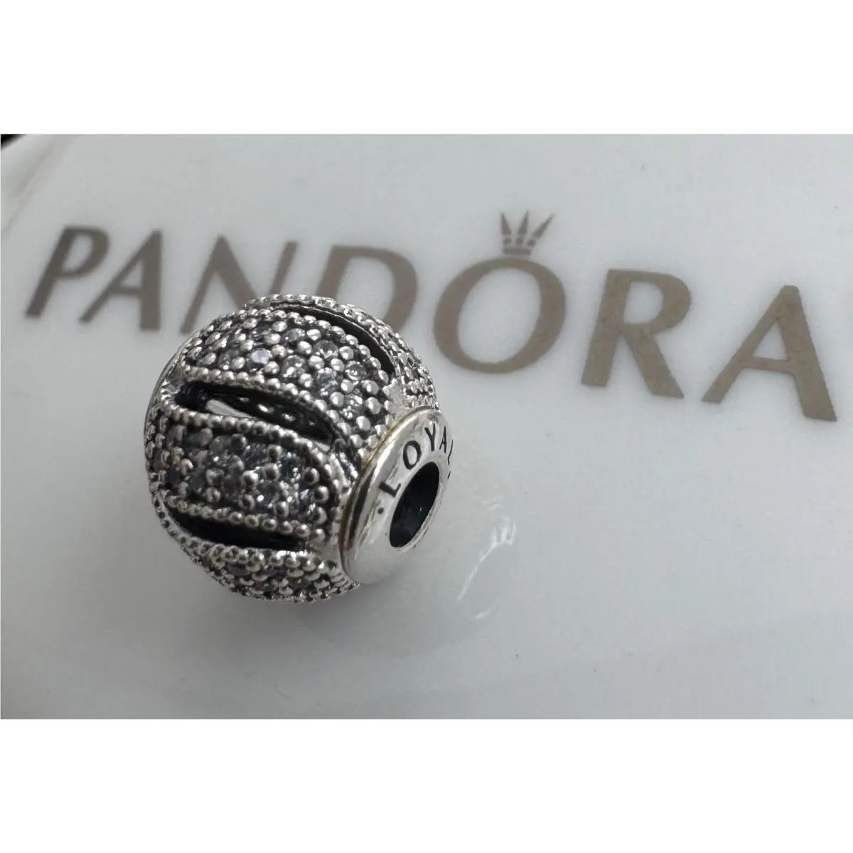 Pandora Essence Loyalty Charm 796074CZ