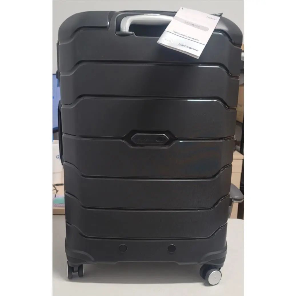 Samsonite Freeform 31.1 Hardside Suitcase 4-Wheeled Spinner Black 78257-1041