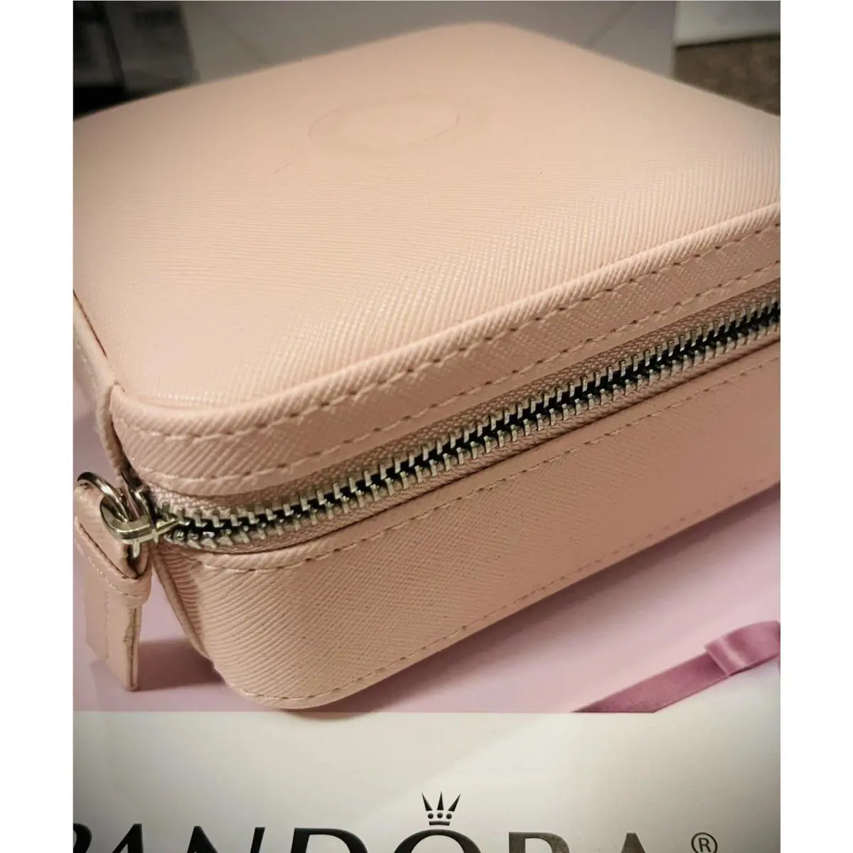 Pandora Pink Leather Mirrored Jewelry Box N23BOXN001 W/bonus Polishing Cloth