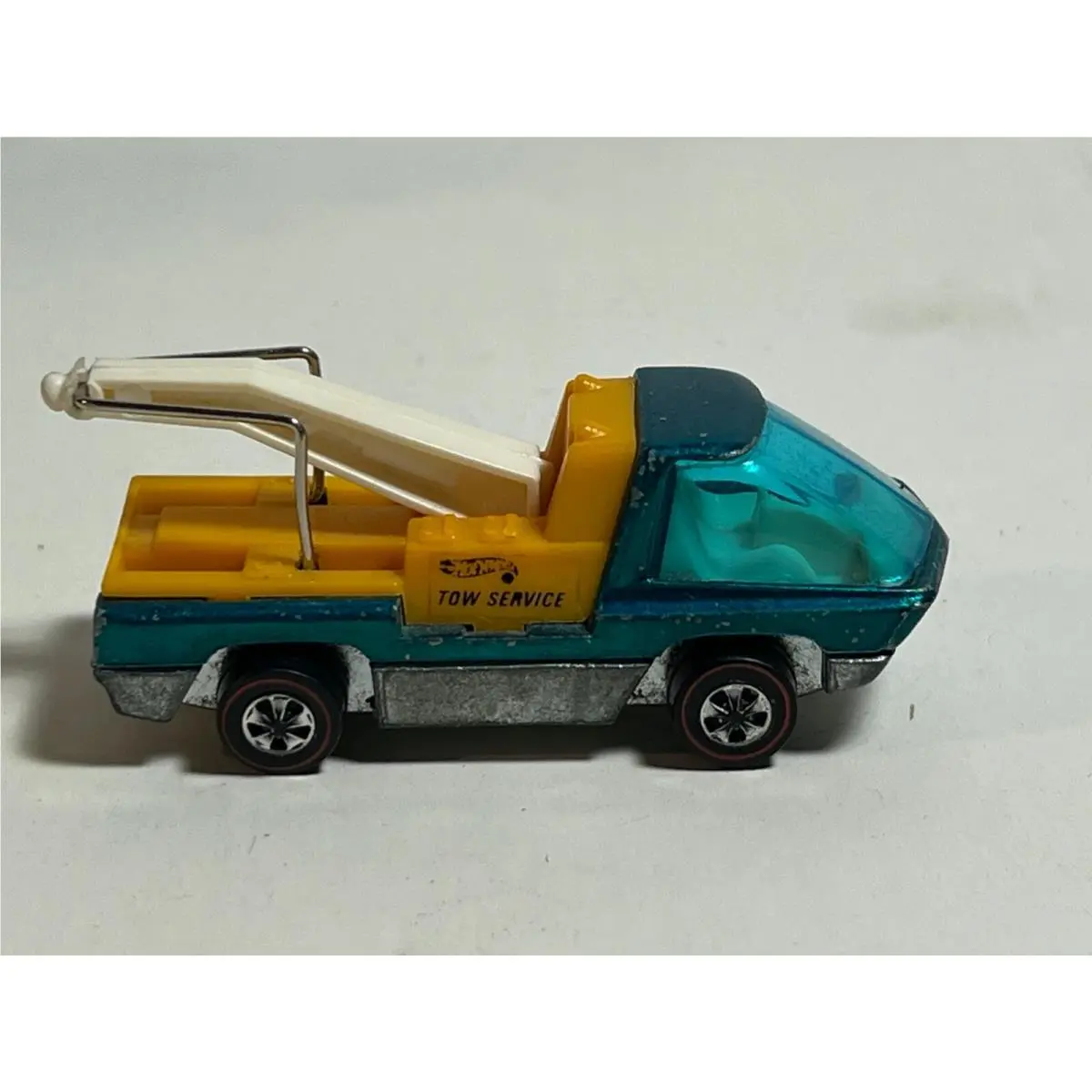 Hot Wheels Redline Heavy Weights Tow Truck Aqua