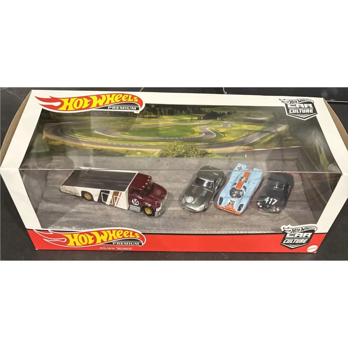2020 Hot Wheels Car Culture Jaguar Porsche Mercedes 4 Car Diorama Set - Gulf