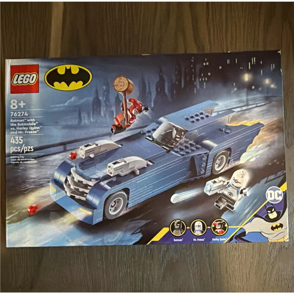 Lego DC Batman 76274 Batmobile vs Harley Quinn Mr. Freeze 435 Pcs