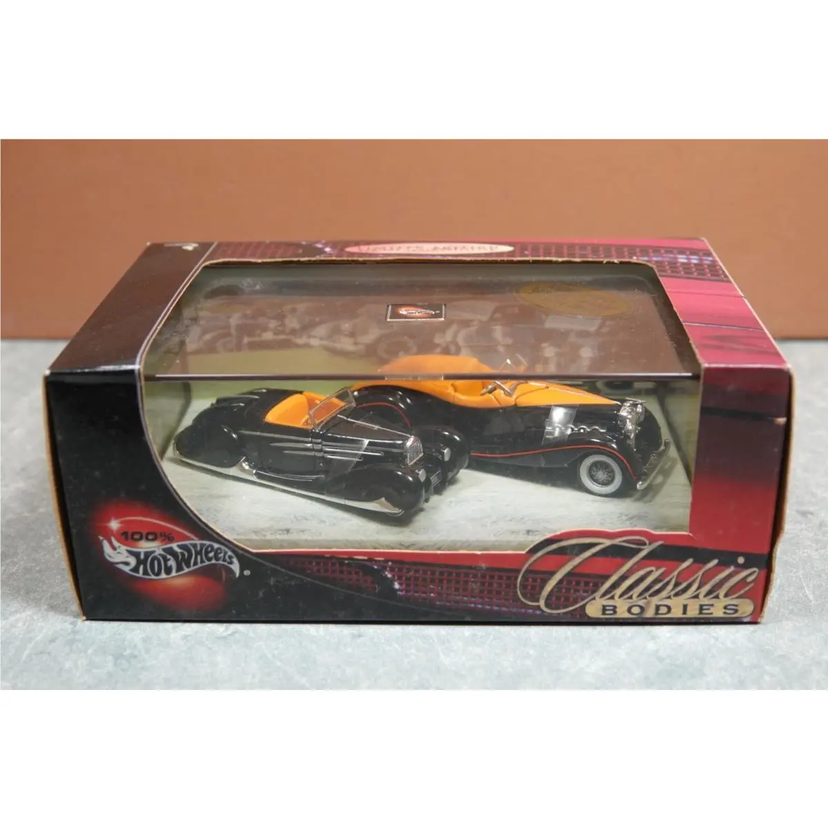 Hot Wheels Classic Bodies Bugatti Limited Edition Boxed Set