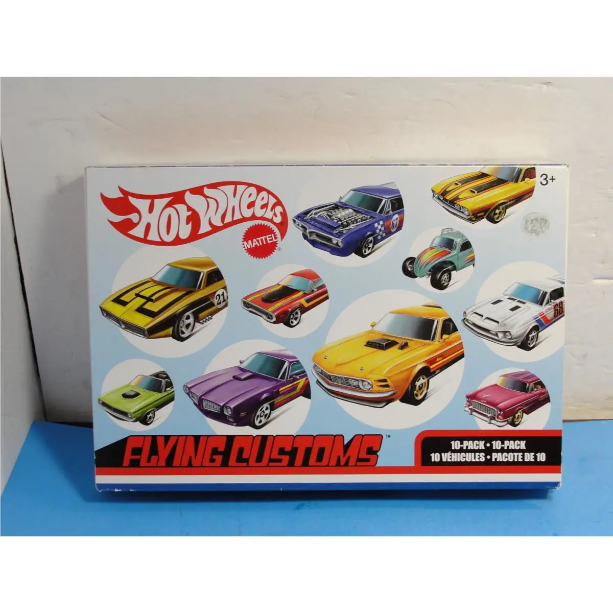 Hot Wheels Flying Customs 10 Car Gift Pack VW Beetle Ford Mustang