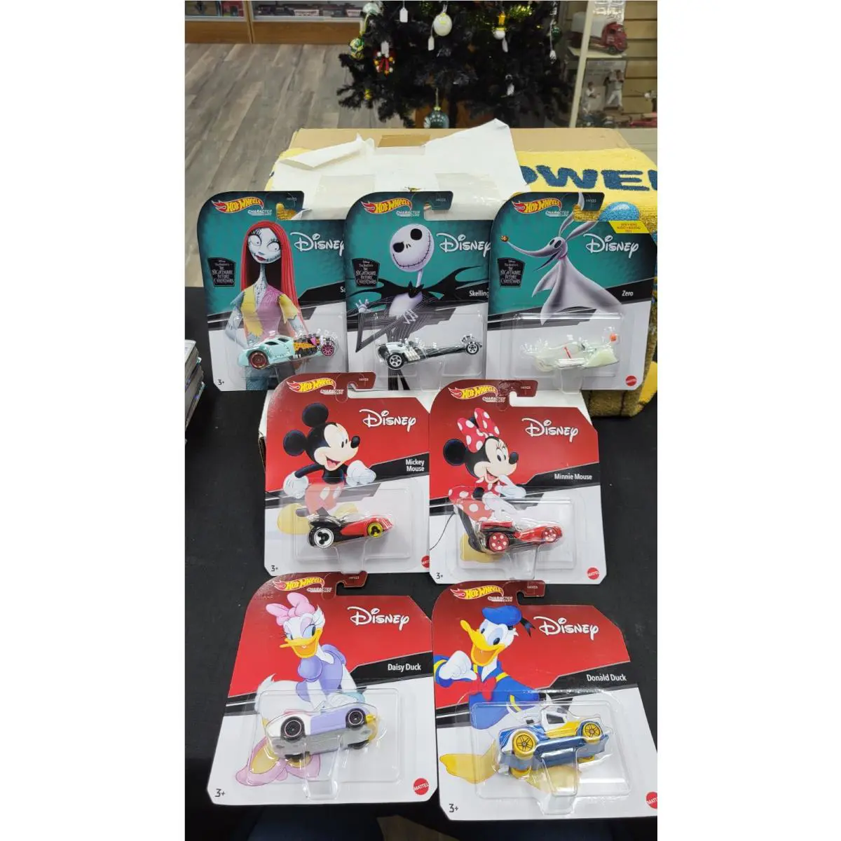 2020 Disney 1/64 Hot Wheels Character Cars Set OF 7 Minnie Mickey Duck Jack