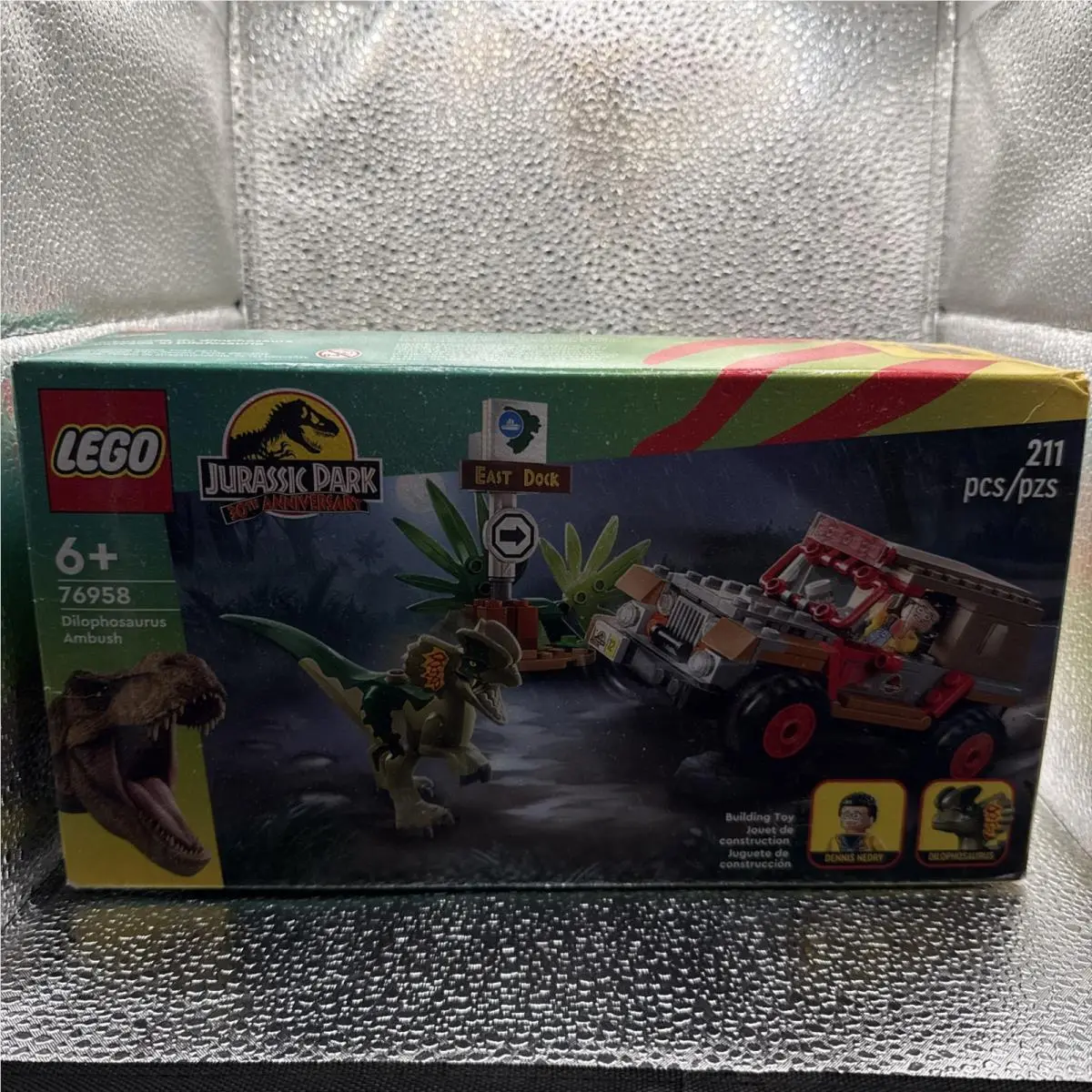 Lego Jurassic Park 30th Anniversary: Dilophosaurus Ambush 76958