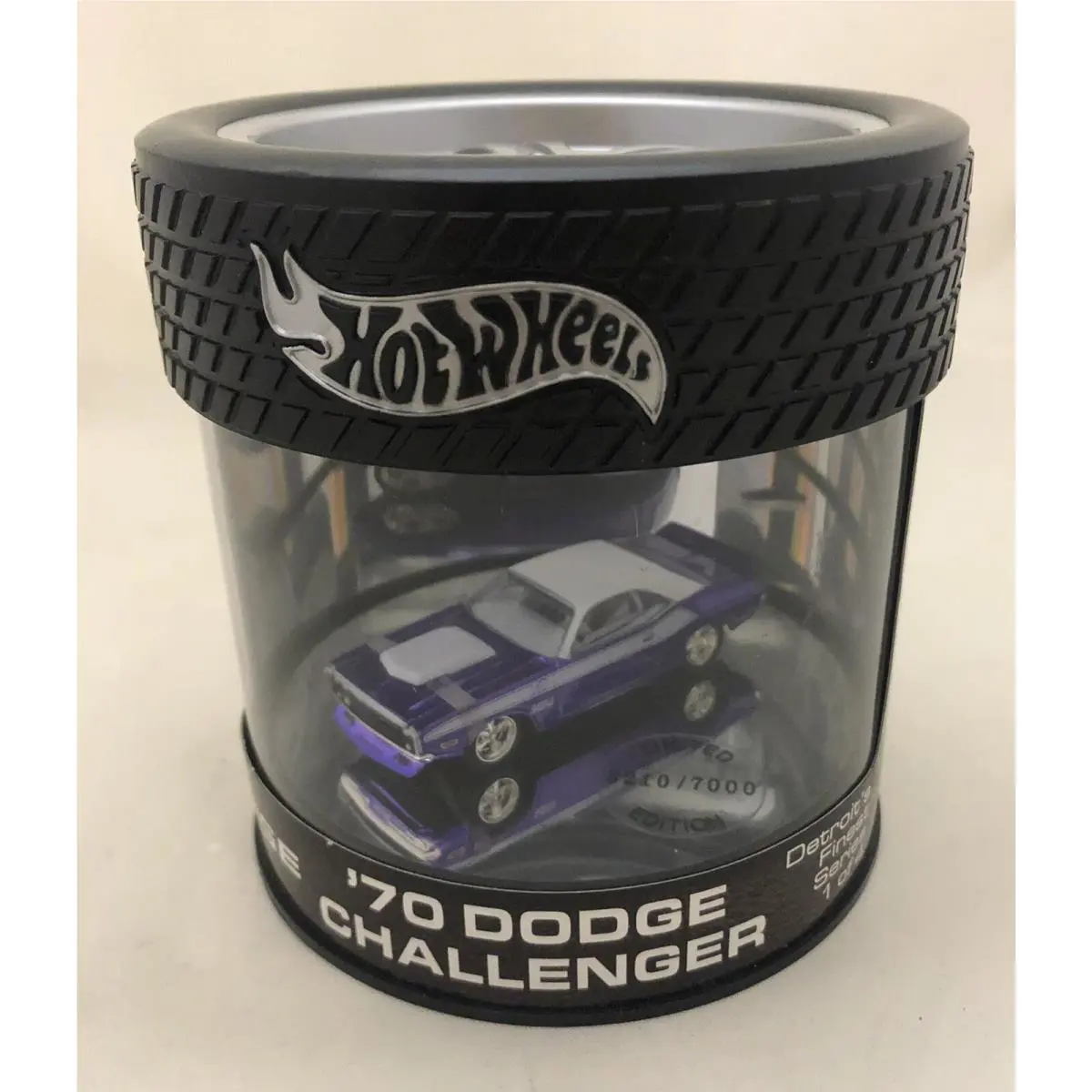 2004 Hot Wheels Detroit`s Finest Series Purple `70 Dodge Challenger Oil Can