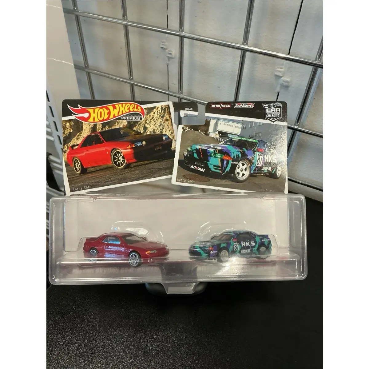 Hot Wheels Premium Car Culture 2-Pack Nissan Skyline Gt-r BNR32