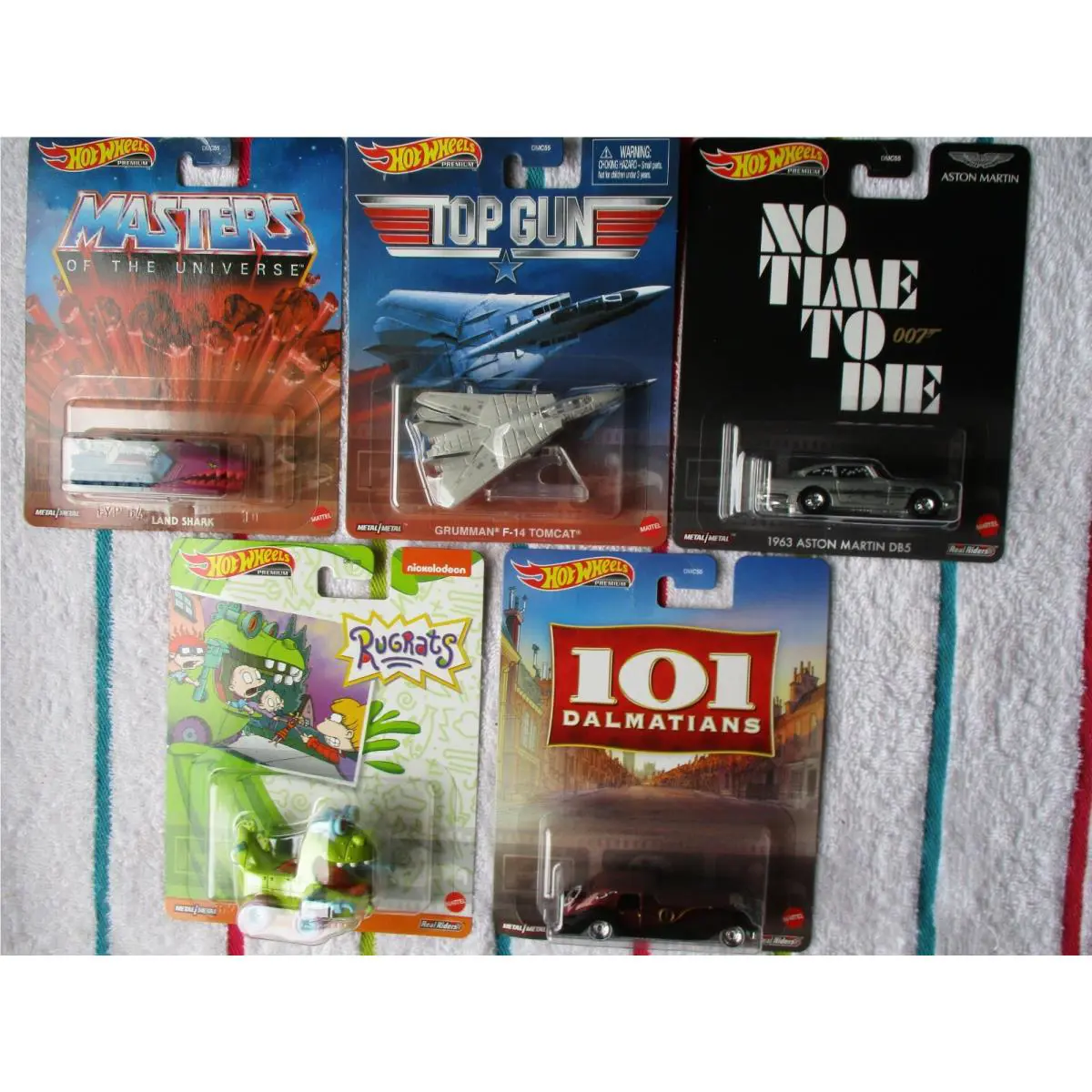 Hot Wheels 2020 Premium 5 Car Set Pop Culture DMC55 Movie Time