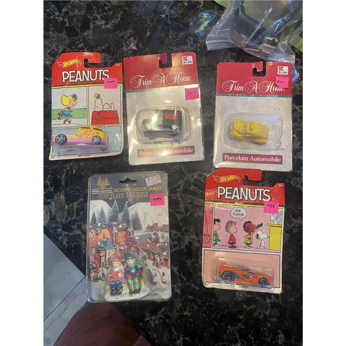 4 2017 Hot Wheels Peanuts - Franklin`s Chicane Car - 4/6 - 2017 1 Figurine