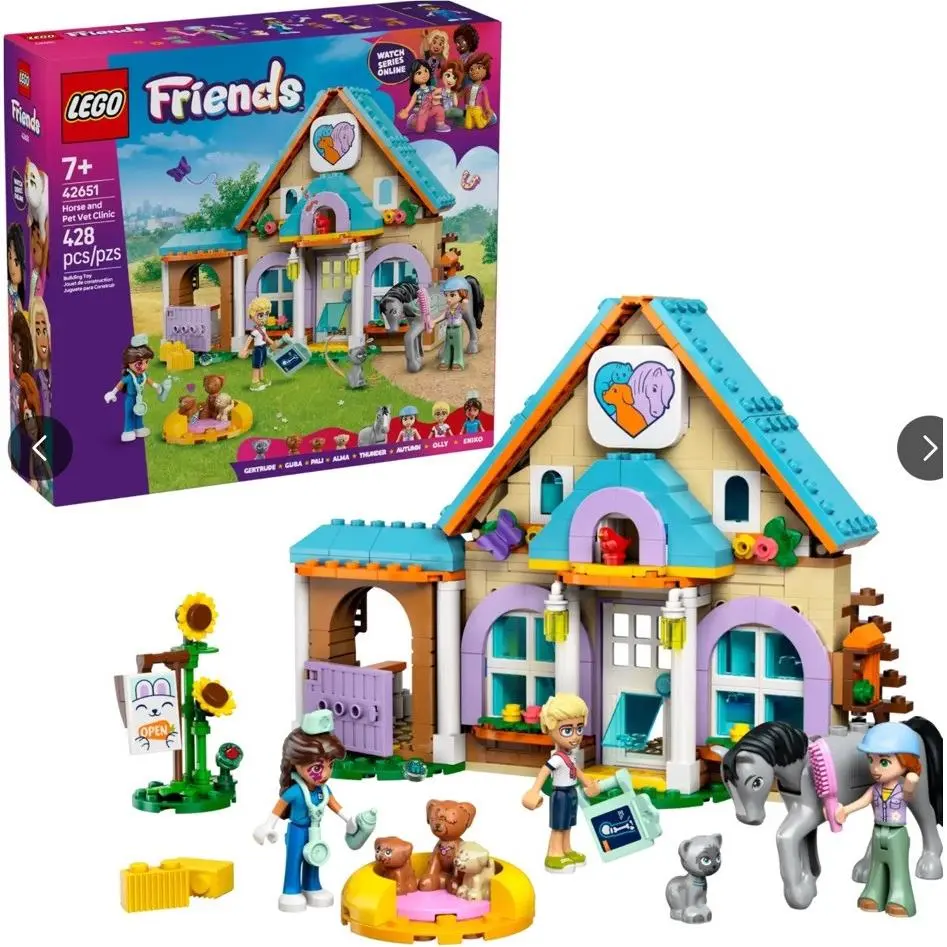 Lego Friends Horse and Pet Vet Clinic 428 Pieces 42651 Set Release