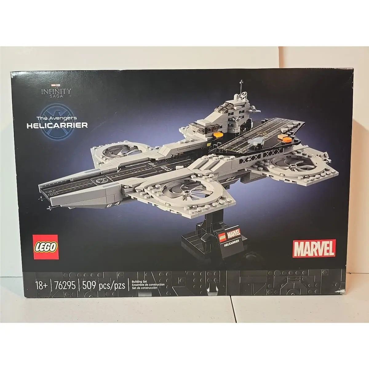 Lego 76295 Marvel Avengers Helicarrier 18+ Display Model Retired Set