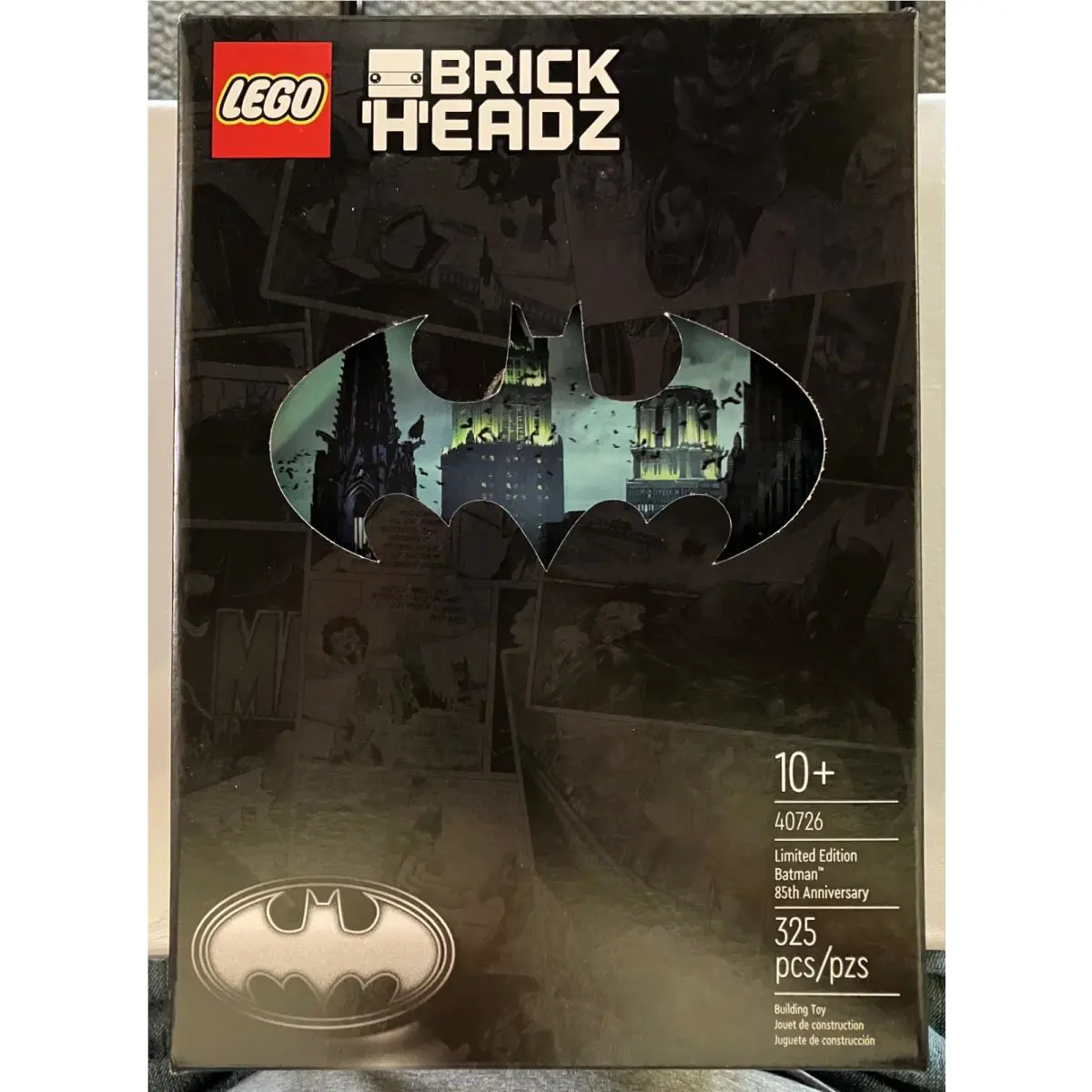 Lego 40726 Batman 85th Anniversary Brickheadz Limited Edition Vip Set 325 Pcs