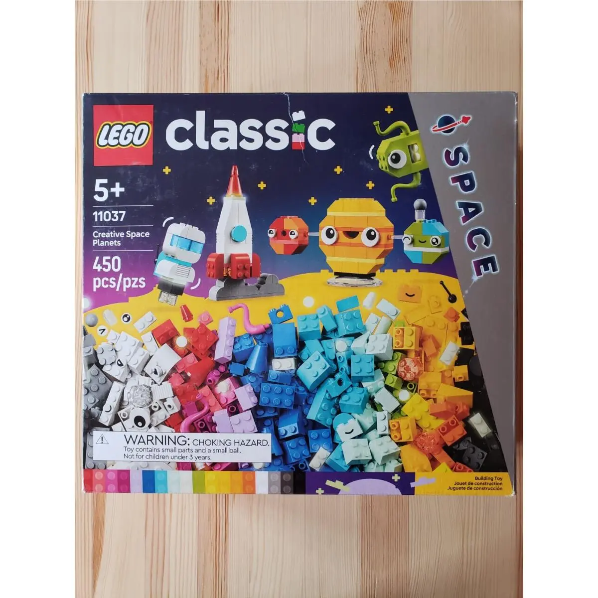 Lego Classic: Creative Space Planets 11037 See Box Condition Retired