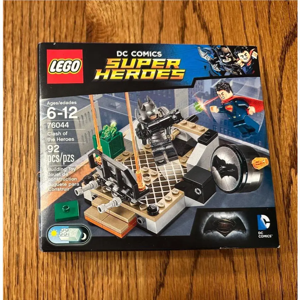 Lego DC Comics Super Heroes - Clash of The Heros - 76044