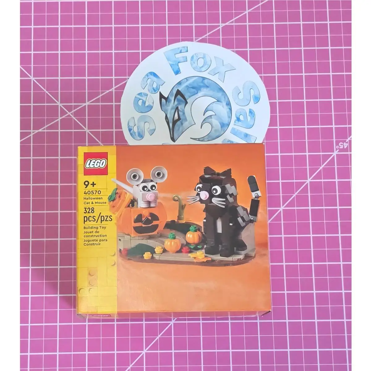 Lego Halloween Cat and Mouse - 40570 -- In Hand