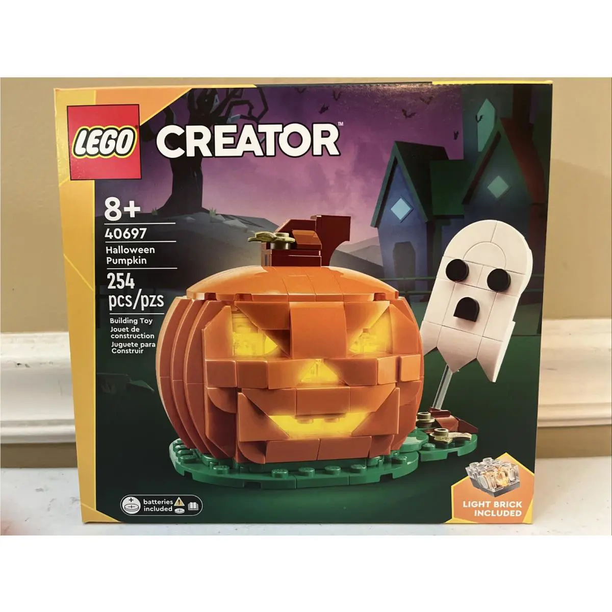 Lego Creator 40697 Halloween Pumpkin Includes Light Brick 254 Pieces