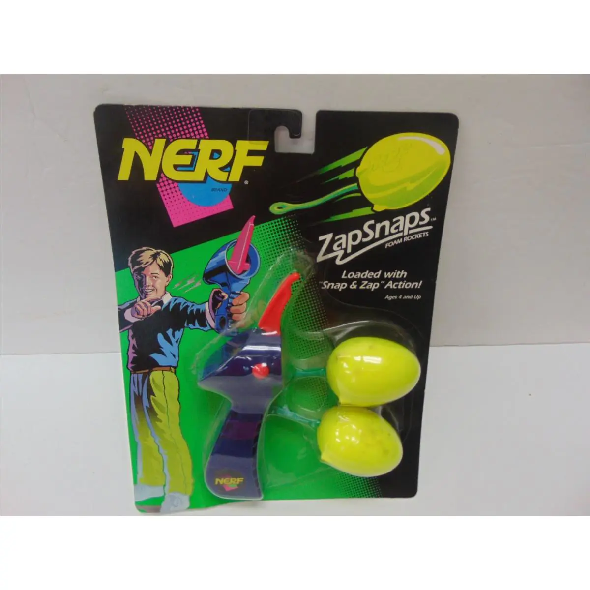1993 Nerf Blue Zap Snaps Launcher with 2 Yellow Rockets By Kenner