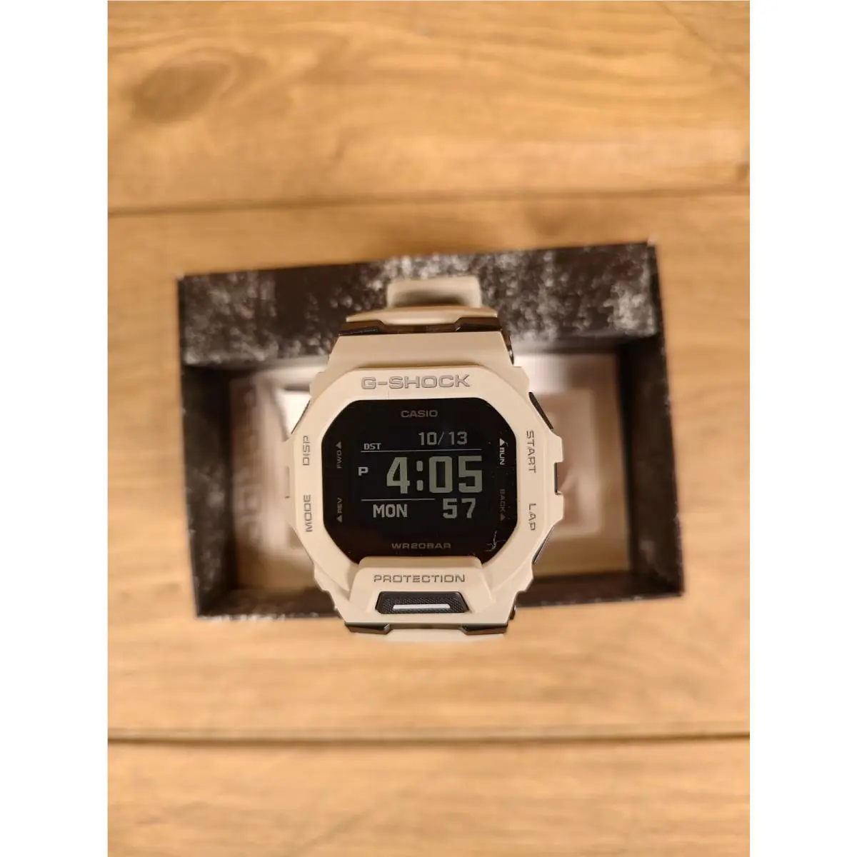 Casio G-shock Move GBD-200 White Digital Tracker Watch GBD200UU-9 - Dial: Black, White, Band: White, Bezel: White
