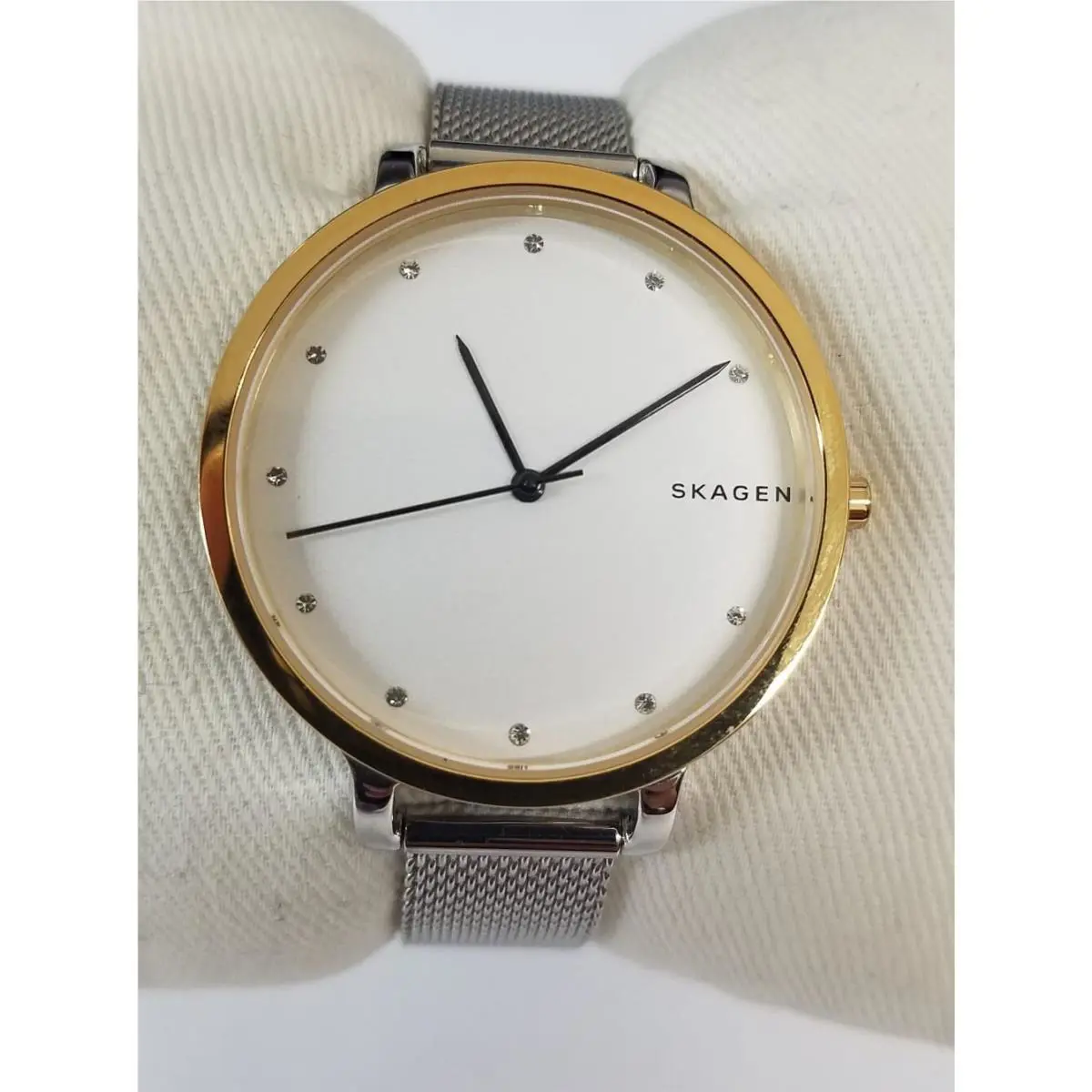 Skagen SKW2661 Hagen White Dial Stainless Steel Mesh Women`s Watch