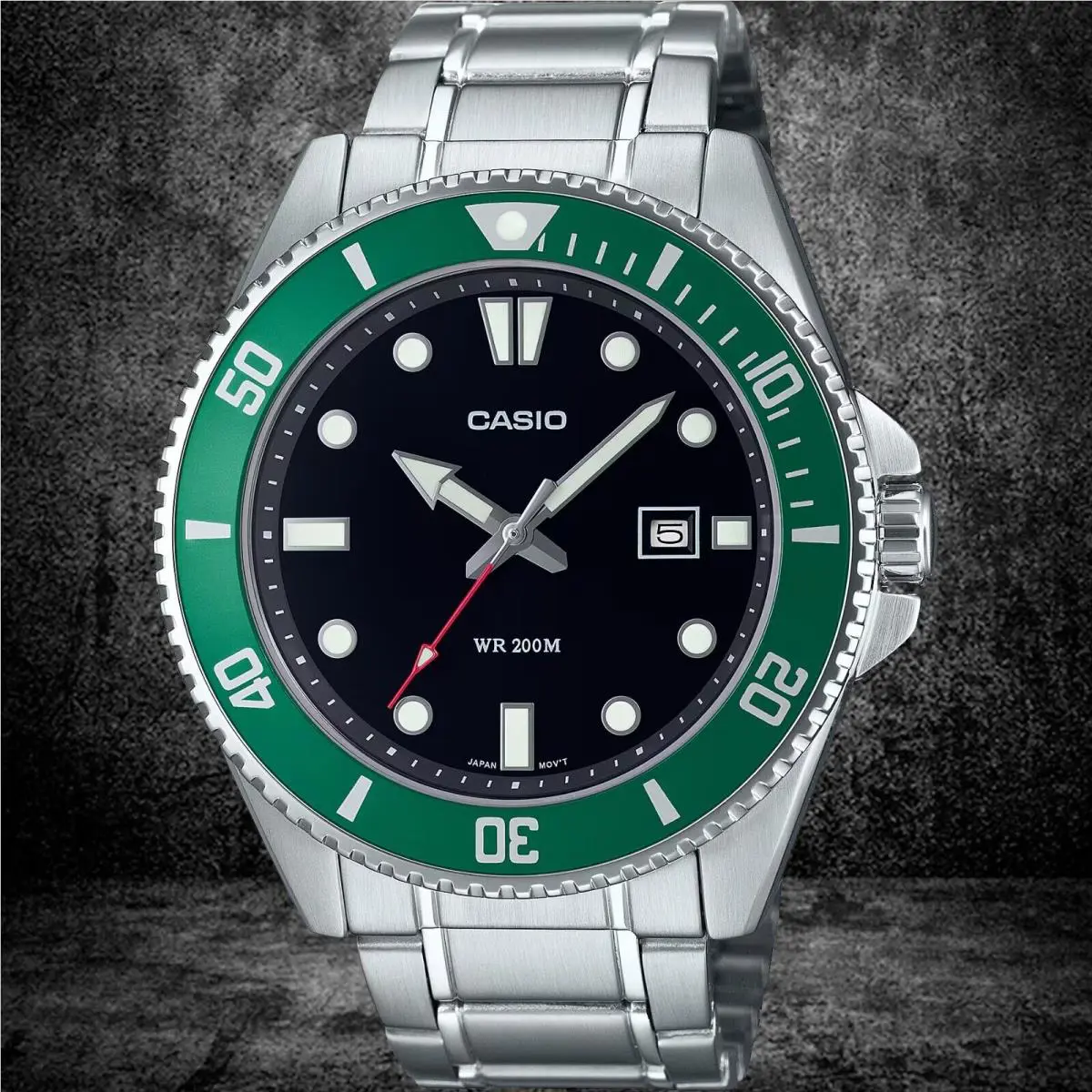 Casio MDV107D-3A Men`s Green Duro 200M Watch Diver Modern Analog Steel