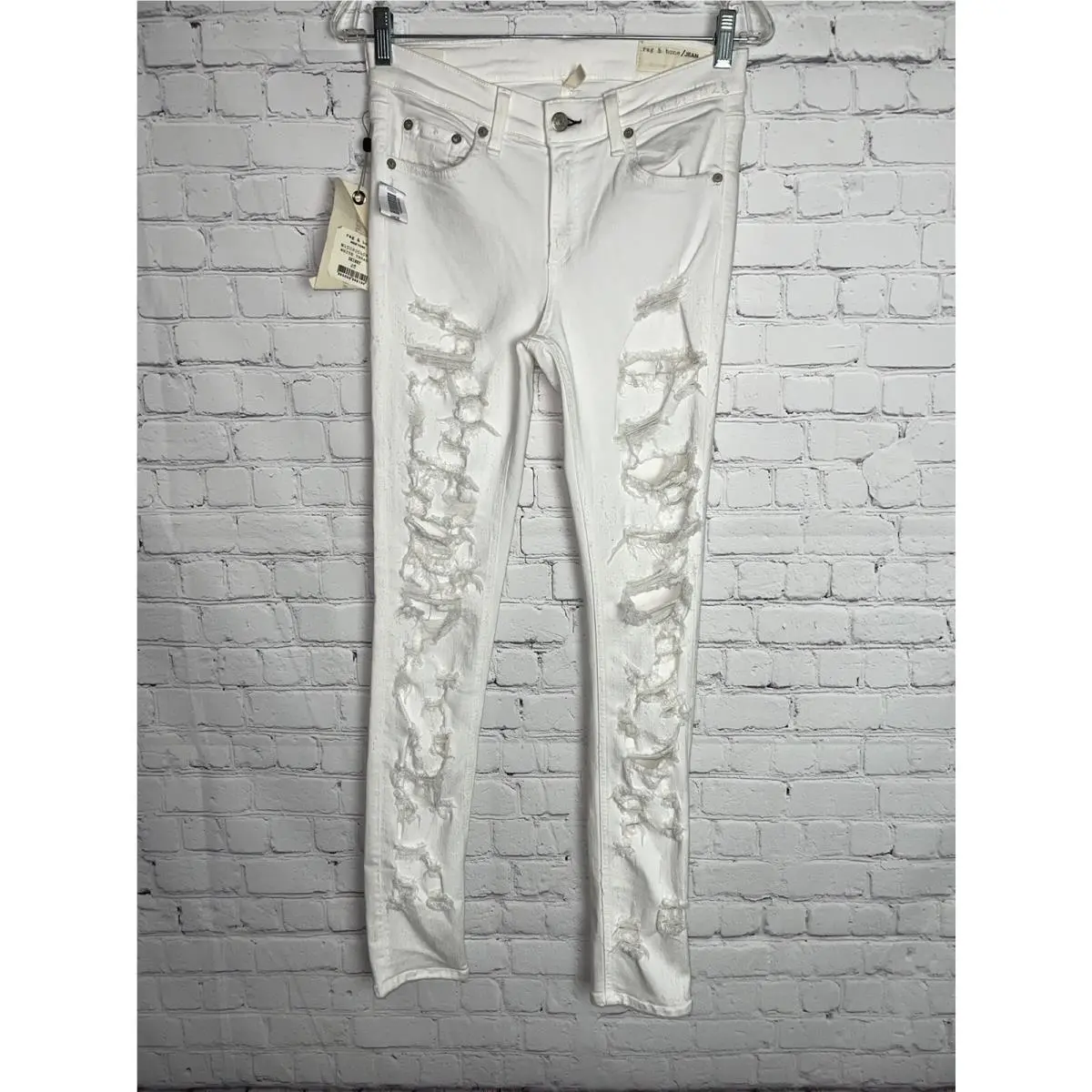 Rag Bone Women’s Size 28 White Thrasher Skinny Distressed Jeans W15020545