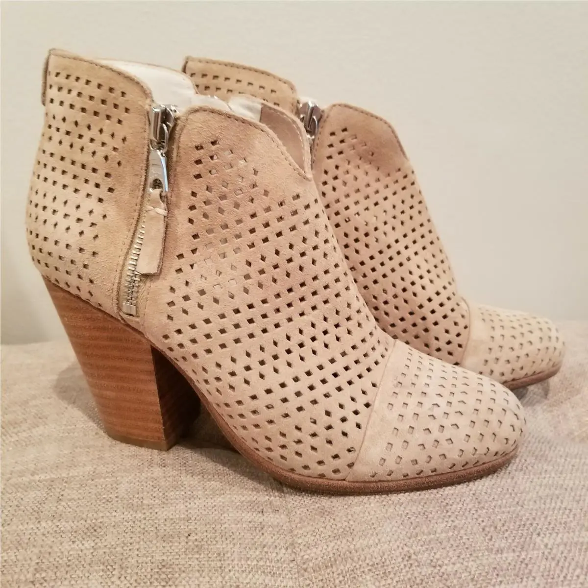 Rag and Bone Margot Boot Tan Camel Perferated Double Zip Sz. 35 / 5