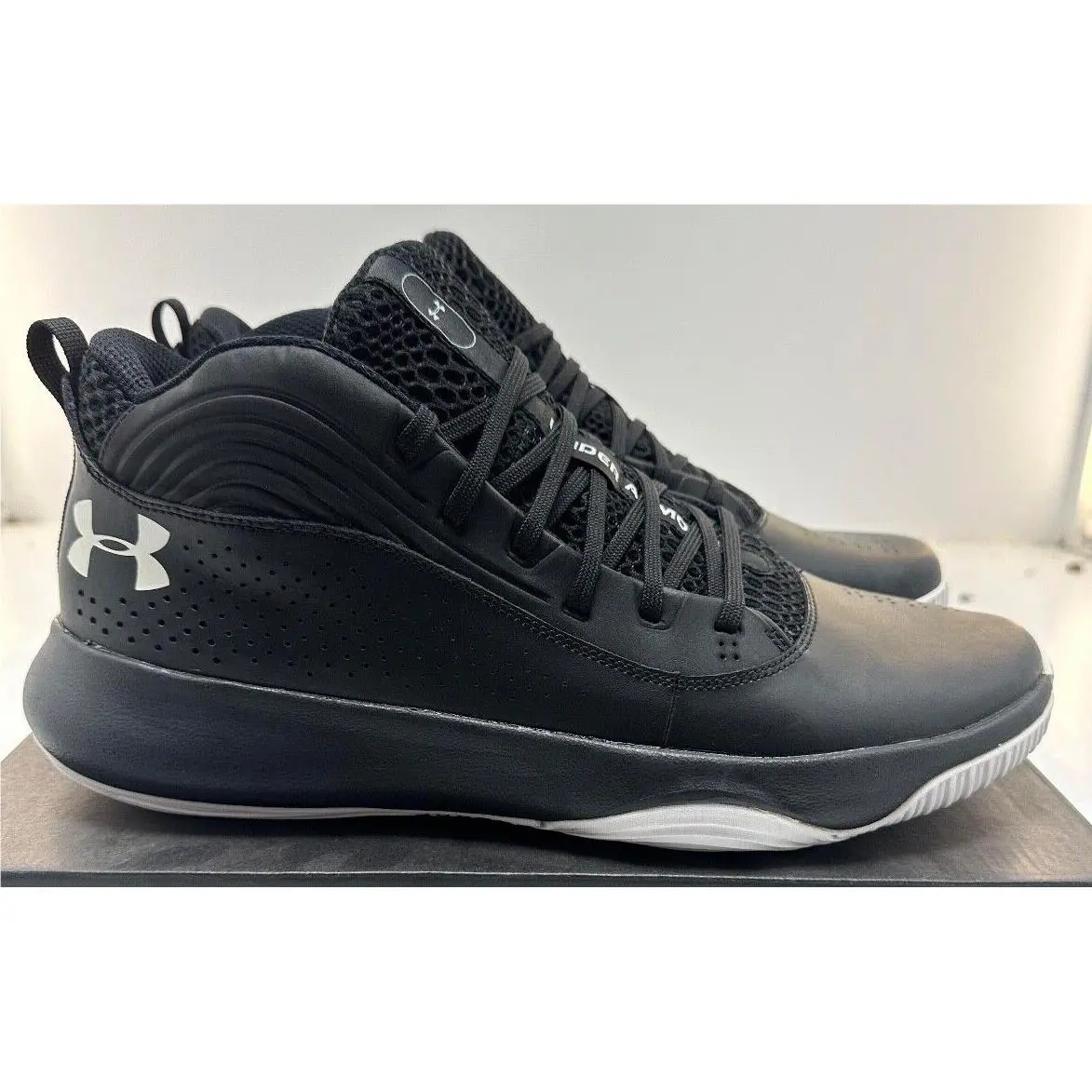 Under Armour shoes - Under Armour Lockdown - Lockdown - 3022052-005 - Black 4