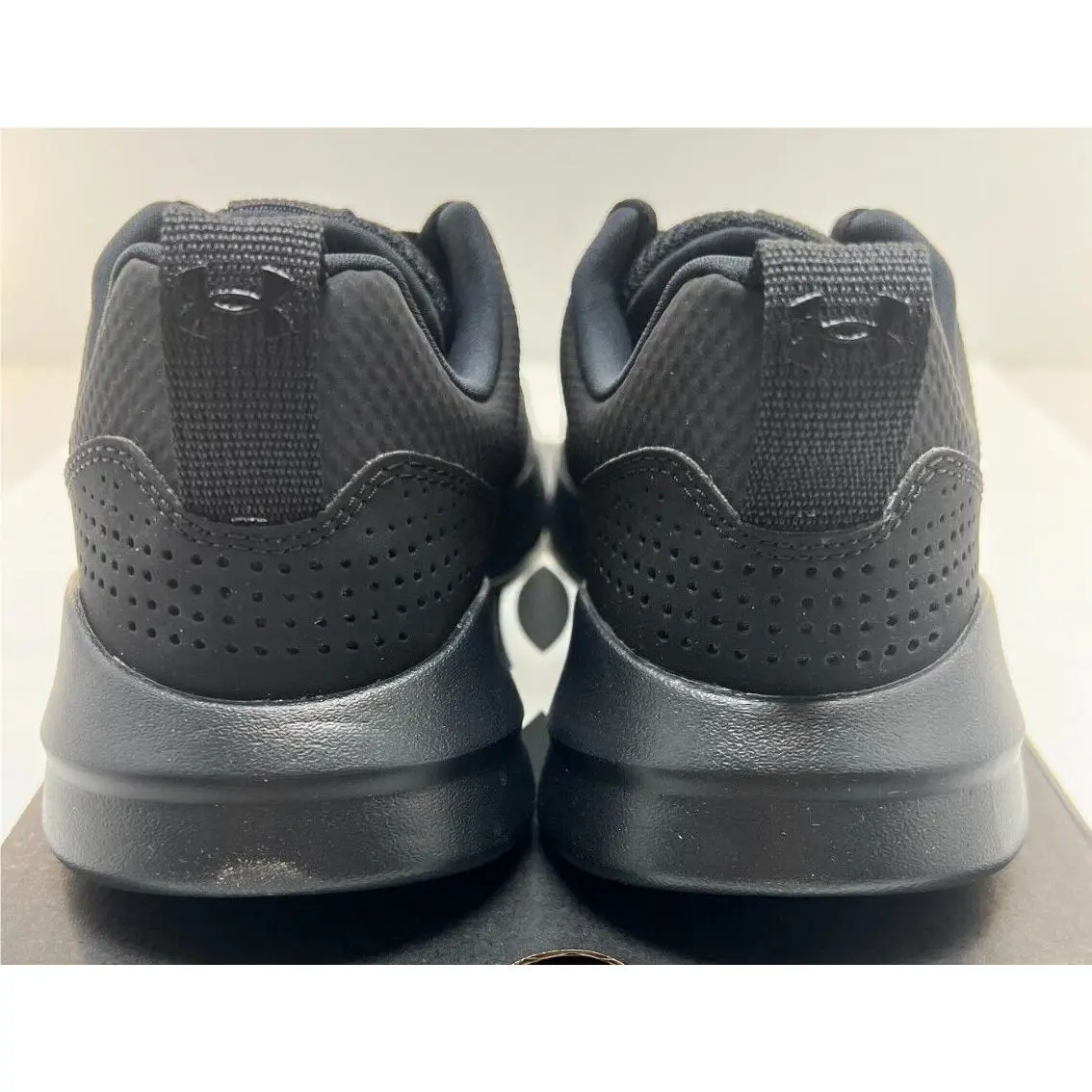 Under Armour shoes - Under Armour Essential - Essential - 3022954-004 - Black 6